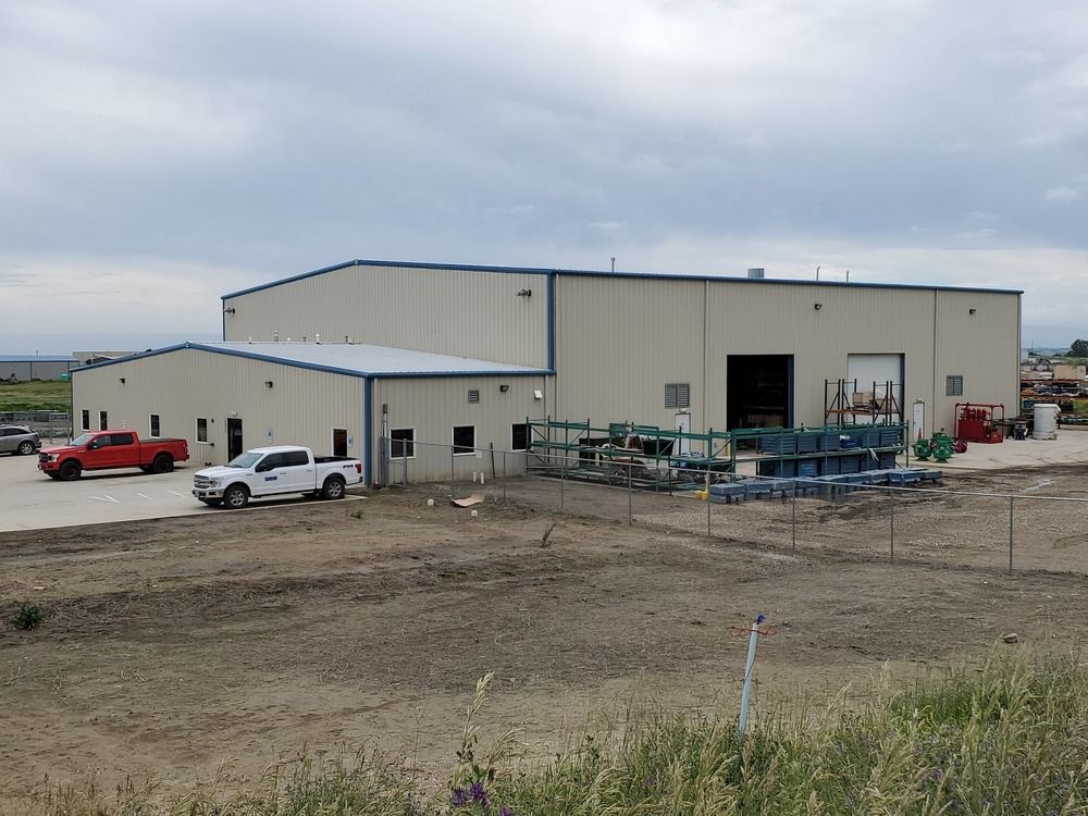 ± 15,000 SF shop, office & ± 7 acre yard | Former Weir Oil & Gas Facility: 14082 49th Rd NW, Williston, ND 58801